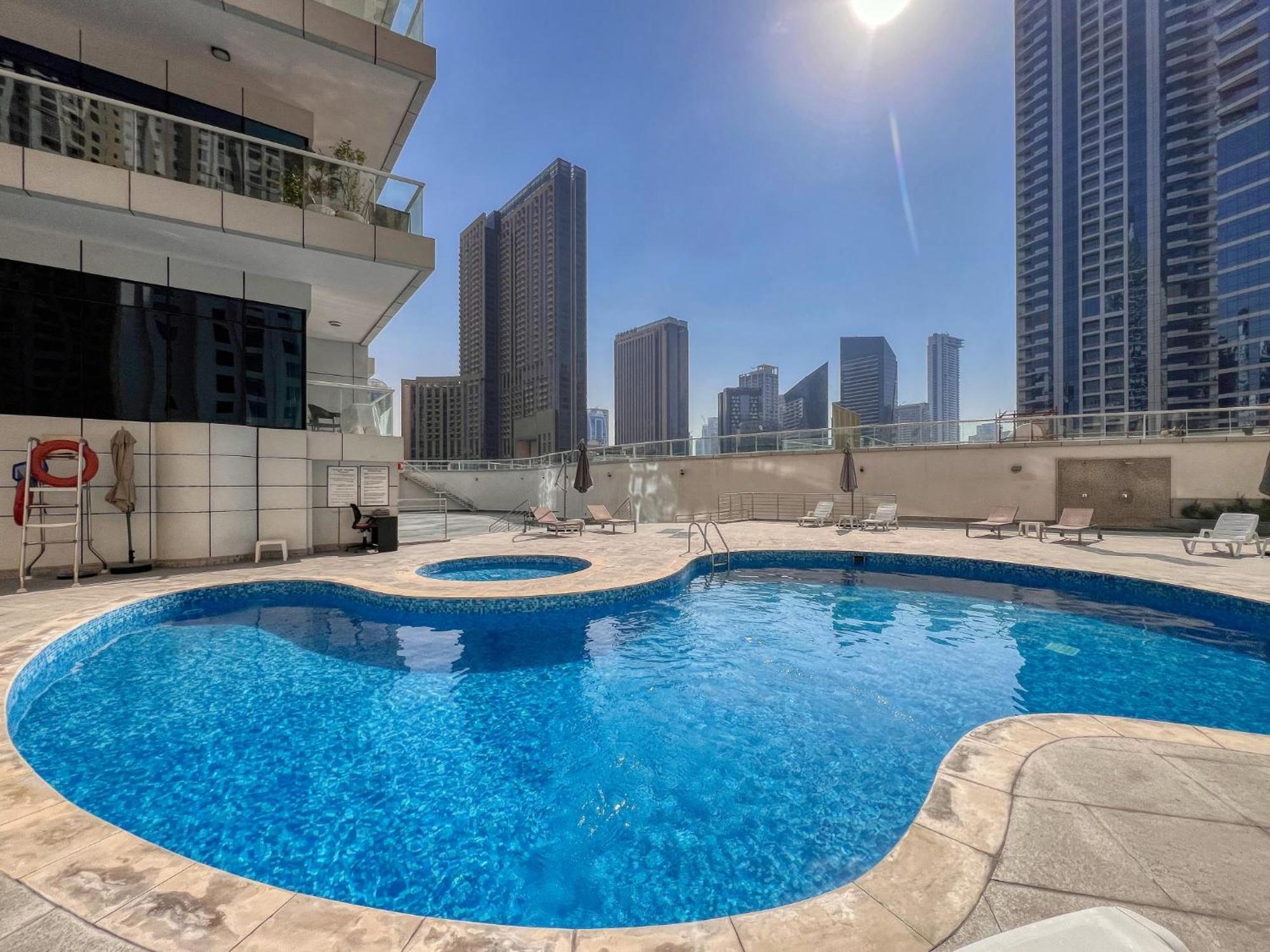 Villa Lovely Unit With Marina View à Dubaï Extérieur photo